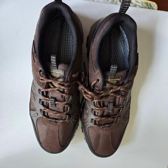 SKECHERS Mens Selmen-Enago Hiking Waterproof Shoe Brown main image 4